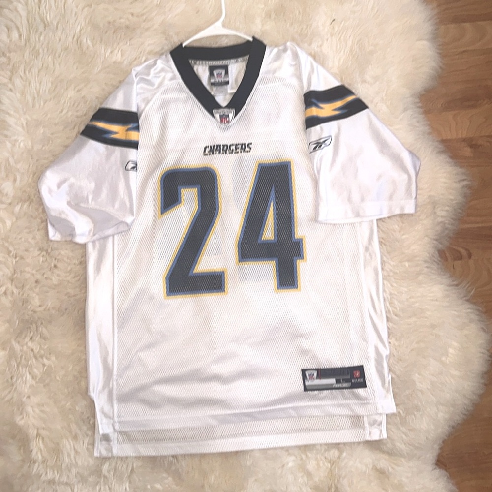 Authentic NFL chargers jersey number 24 Matthews in great condition size large